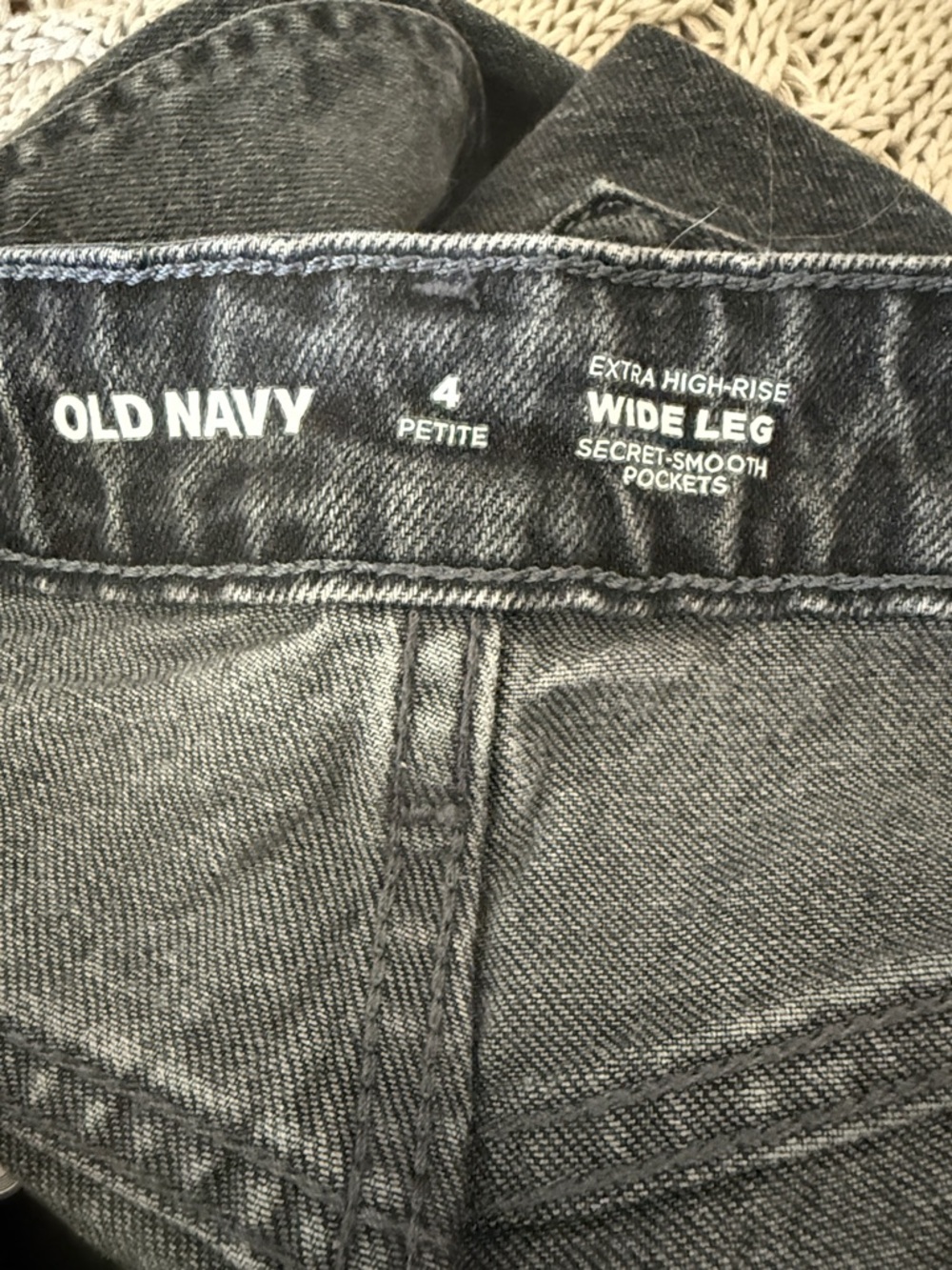 Old Navy Extra High Wide-Leg Jeans in Washed Black - Picture 3 of 5